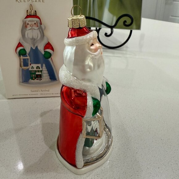 HALLMARK Keepsake Santa's Arrival 2009 - Picture 4 of 8